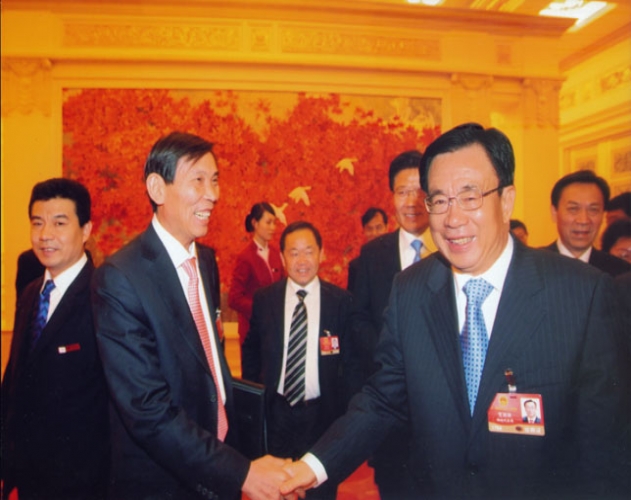 時(shí)任中央政治局常委、中央紀委書(shū)記